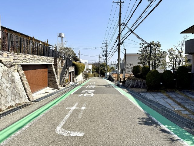 西宮市柏堂町の前面道路含む現地写真