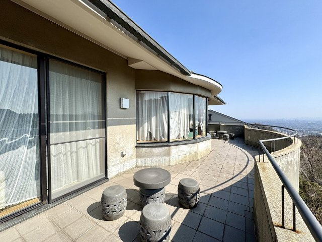 西宮市柏堂町のバルコニー|2階　南向きバルコニー