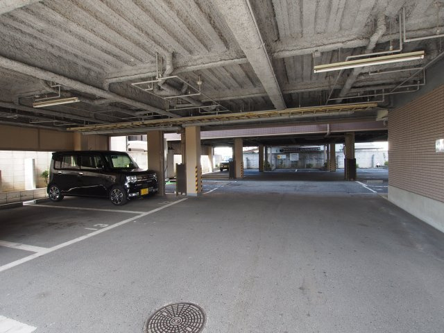 【駐車場】 | グランドマゼボー