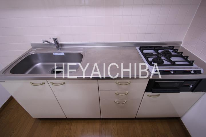 ラクラス田原町のキッチン