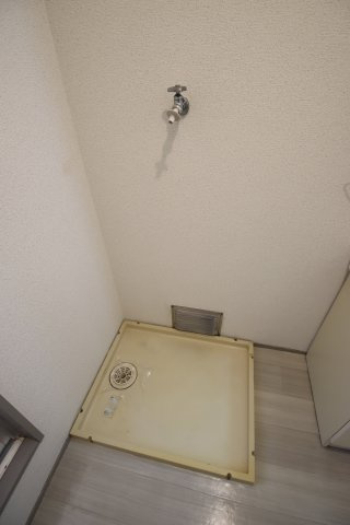 【設備】 | シャトードイワネE棟 | 室内洗濯機置場