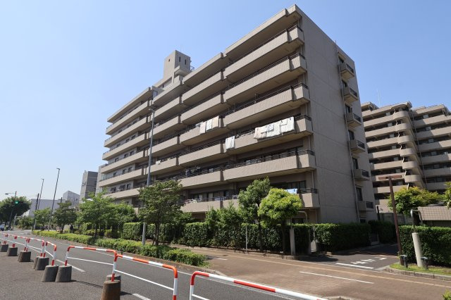 コスモ大宮ロイヤルフォルムの外観