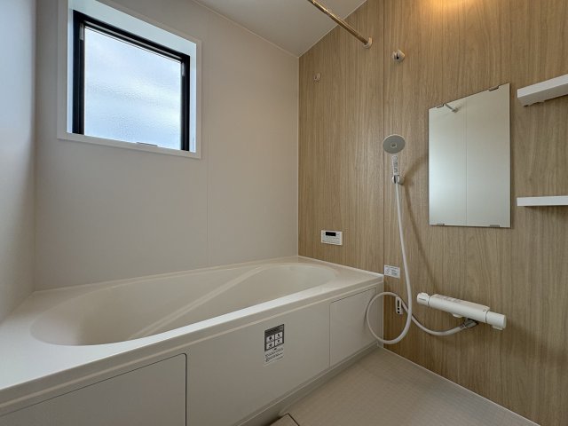  For.M Iー小倉北区熊本3丁目2期　の浴室|浴室暖房換気乾燥機・24時間換気機能付きで、一年中快適にお使いいただけます。