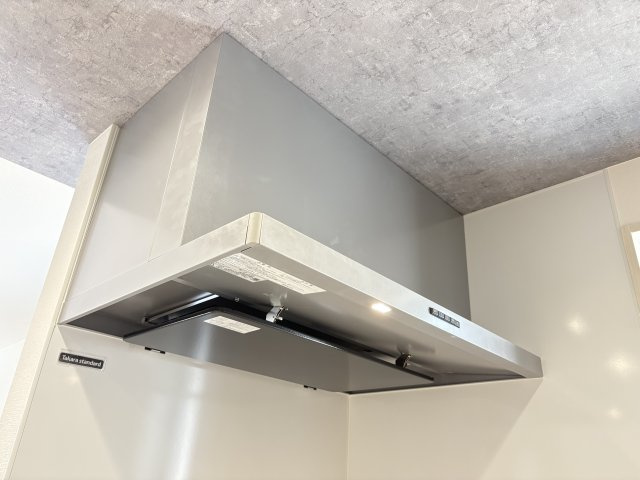 For.M Iー小倉北区熊本3丁目2期　のキッチン|お手入れしやすいレンジフードで、毎日のお掃除もラクラクです。