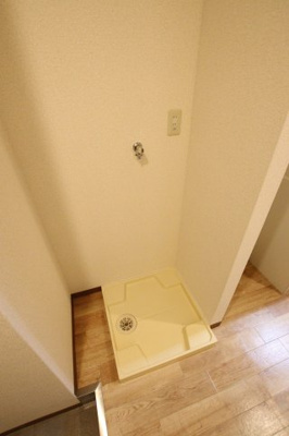 【設備】 | CASA　DE　TSUZUYAMADAI | 室内洗濯機置場