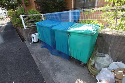【その他共用部分】 | CASA　DE　TSUZUYAMADAI | 敷地内ゴミ捨場