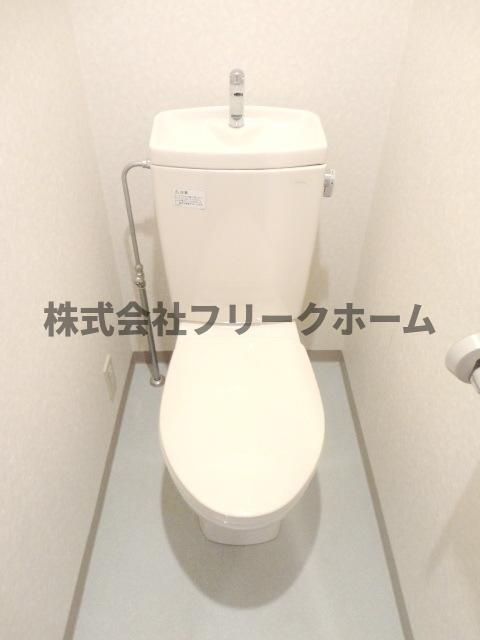 三鷹市上連雀５丁目の賃貸マンションのトイレ