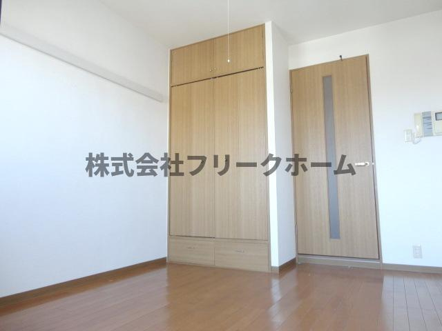 三鷹市上連雀５丁目の賃貸マンションの寝室