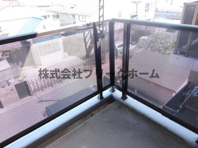 三鷹市上連雀５丁目の賃貸マンションのバルコニー