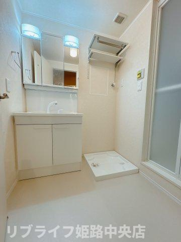 ハイムレトア飾東Aの洗面所