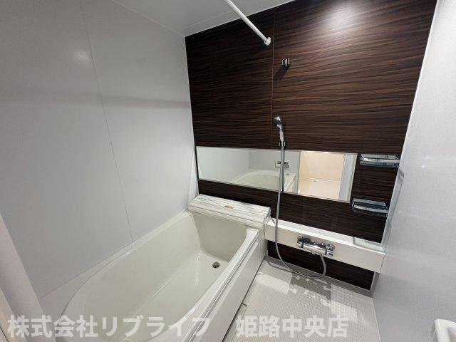ハイムレトア飾東Bの浴室