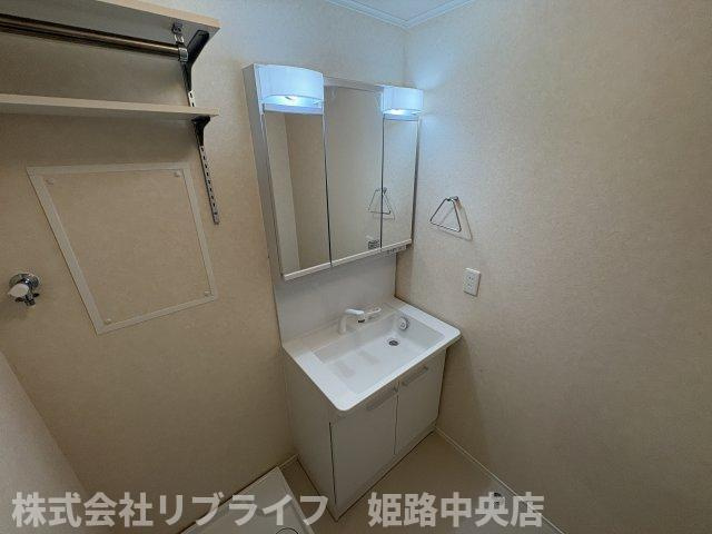 ハイムレトア飾東Cの洗面所