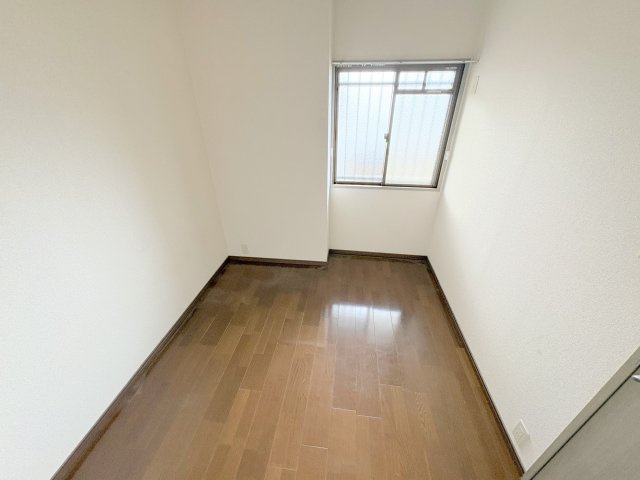 セントポリア生駒A棟の洋室