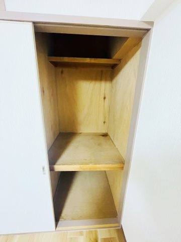 梨苑マンションの収納