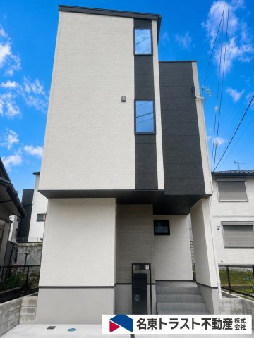 緑区東神の倉三丁目戸建