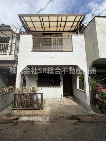 稲田本町1丁目中古戸建の外観|リフォームや住宅ローン・東大阪市の不動産の事なら弊社にお任せ下さいませ！
各地域の特徴・グルメ・裏道やその他、細かい情報等も熟知した
東大阪市出身のスタッフが新生活を送るお客様をサポート致します！