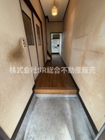 稲田本町1丁目中古戸建の玄関|リフォームプランなら弊社にお任せ！
資金面・オシャレな雰囲気・スタンダード
あなたの希望を叶えます！