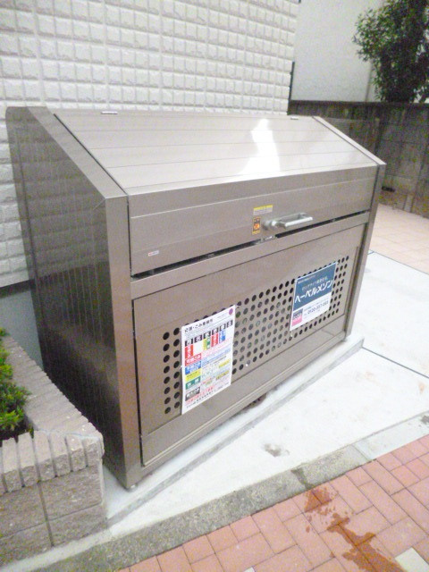 メゾンドヴァンヴェールのその他共用部分|★専用ゴミストッカー★