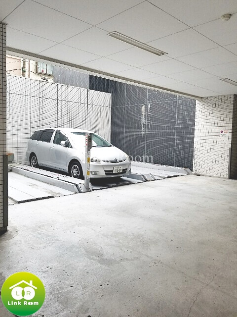 CASSIA錦糸町の駐車場