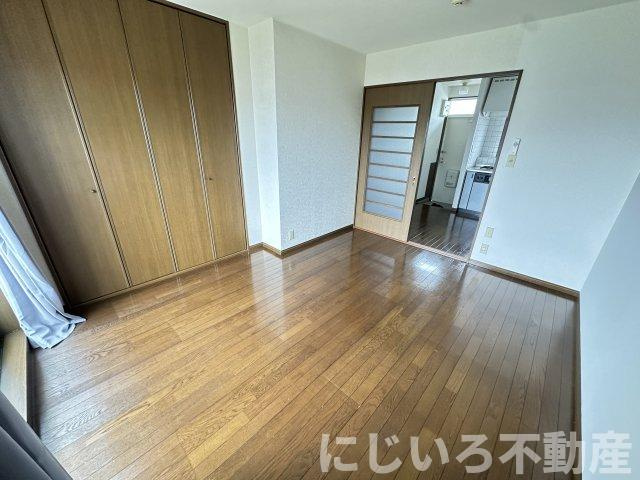 シティハイツヤマフジの居間・リビング