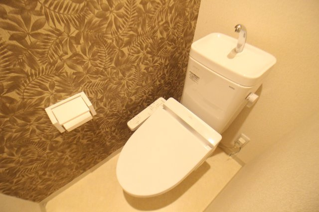大阪市住吉区沢之町２丁目のアパートのトイレ|シンプルで使いやすいトイレです