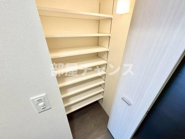 プレサンス今池駅前フェルディノの収納