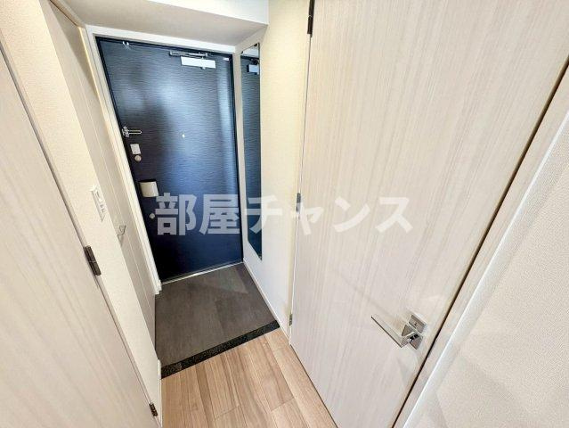 プレサンス今池駅前フェルディノの玄関