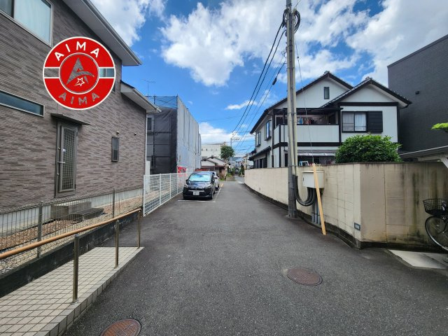 ロマネスク井尻第3の駐車場|敷地内の駐車場です。