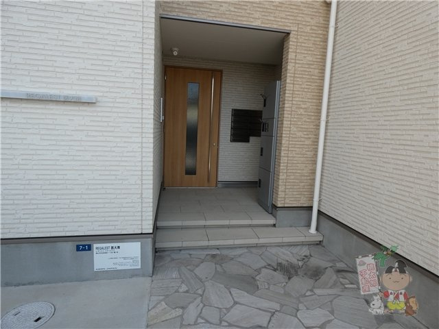 ＲＥＧＡＬＥＳＴ医大南のエントランス