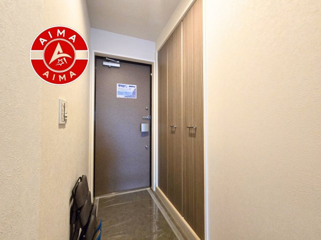西新ビルの内観：施工例|落ち着いた玄関です。