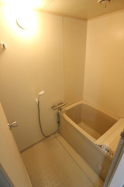 第２市川マンションの浴室