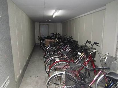 プレミアム本町のその他共用部分|プレミアム本町　駐輪場