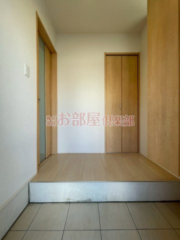 キャッスル(東合川) の玄関|明るい玄関です