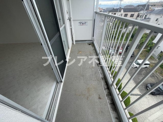 垂水高丸住宅４号棟のバルコニー