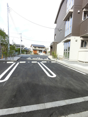 【駐車場】 | ラルジュ並榎