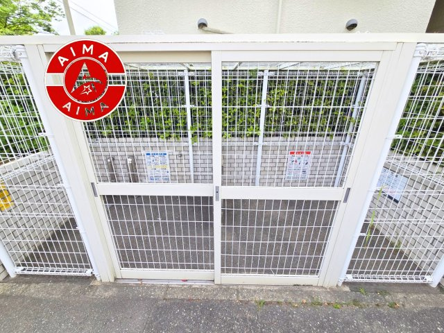 大濠ハウスのその他共用部分|綺麗に管理された共有部分のゴミ置き場です。
