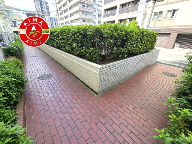 大濠ハウス|きれいに管理された外通路です。