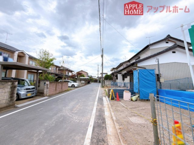 [新築住宅] 深谷市岡里 第2期 全1棟の前面道路含む現地写真