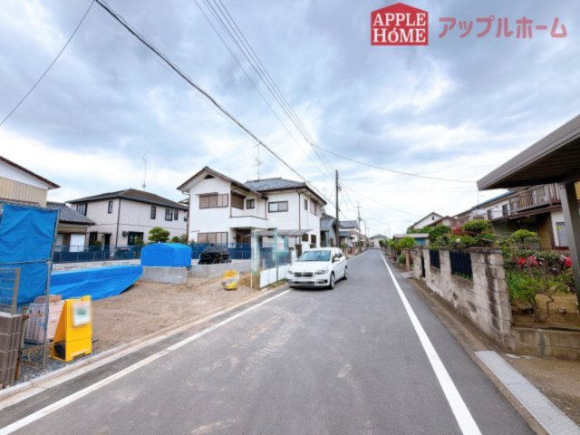 [新築住宅] 深谷市岡里 第2期 全1棟の前面道路含む現地写真