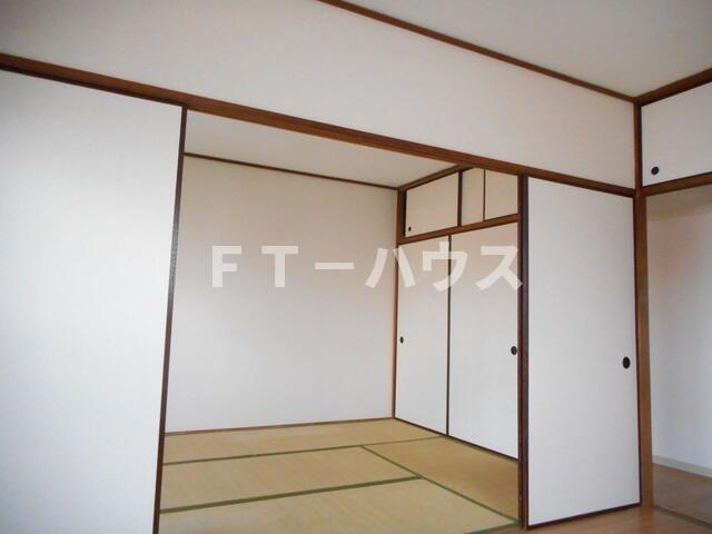 市川クローバーハイツ大野の寝室