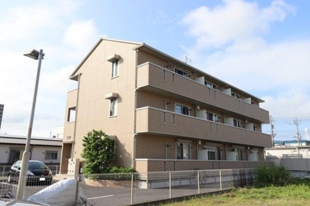 オーヴェル末広の外観|外観もきれいです