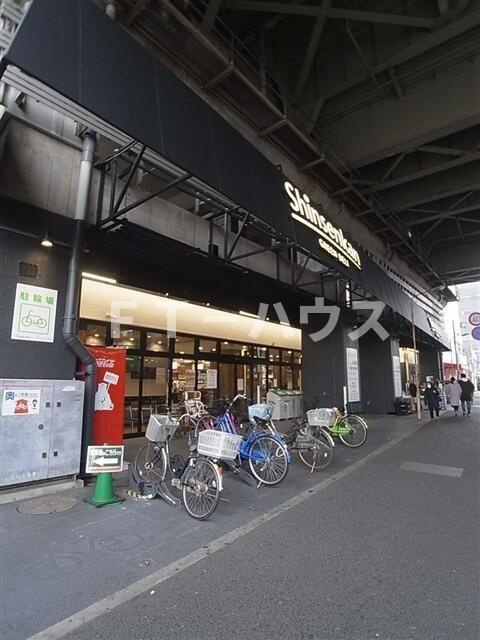 バリアントＧの周辺