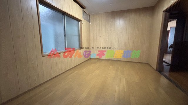久留米市六ツ門町の店舗の洋室