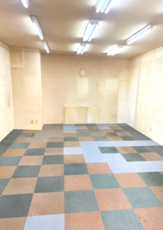 高井田中４丁目倉庫の内装