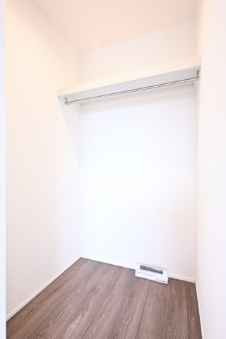 【収納】 | 太田市新田高尾町　タクトホーム　2号棟 | 寝室にはウォークインクローゼットがついておりおしゃれなご家族もうれしい空間です♪