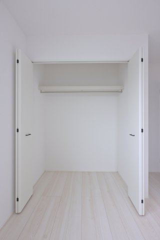 【収納】 | 太田市新田高尾町　タクトホーム　3号棟 | 2階の各居室にはしっかりとした容量のスペースを確保しているので、お部屋は美しい空間を保てますね♪