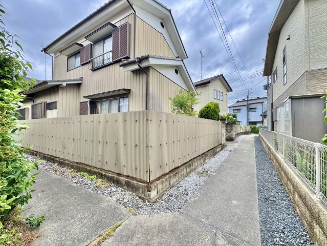 【駅近！！】古河市古河中古戸建の前面道路含む現地写真