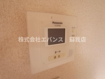 【セキュリティ】 | フェリシタージ | モニター付きインターホンです