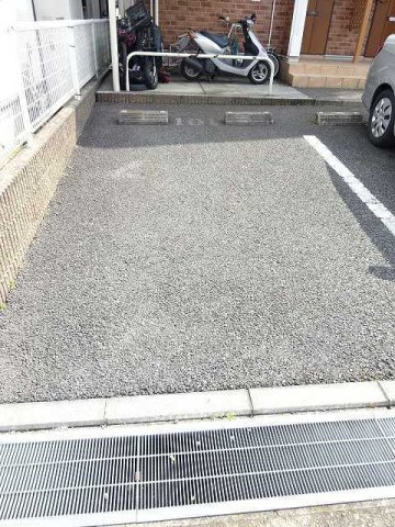 プロムナードＣの駐車場