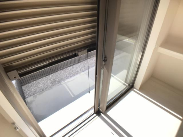 仮）高崎市上豊岡町Ｔ様新築アパートの内装|シャッター雨戸（イメージ）